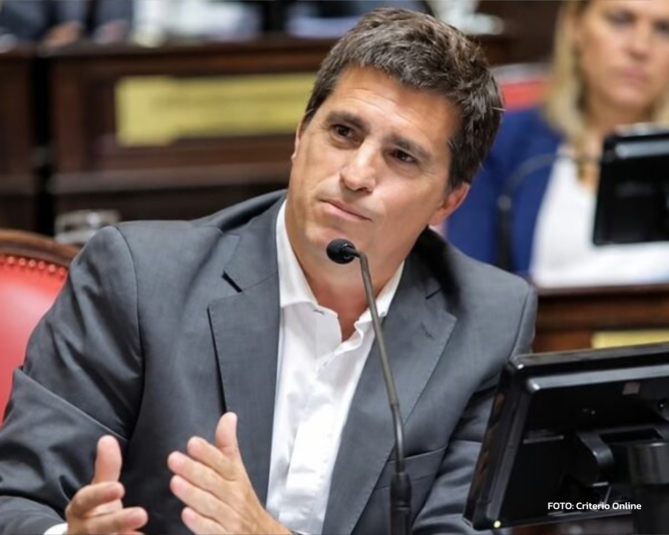 Un control en la rotonda terminó con un concejal platense sin licencia por 90 días