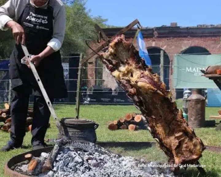 Diez instituciones, un asador y el desafío de encontrar el mejor sabor de Madariaga